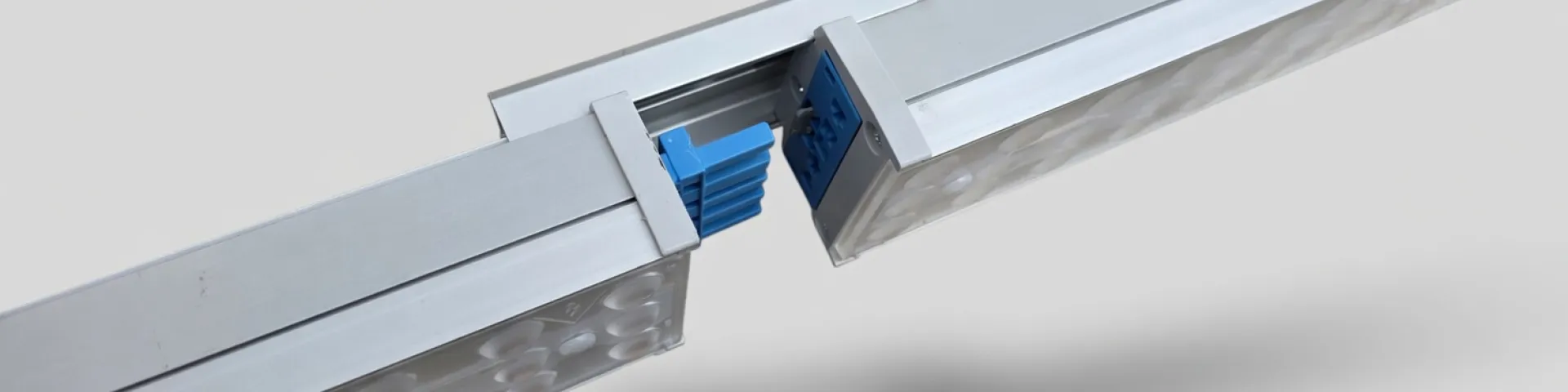 Tritonled opti adapter between